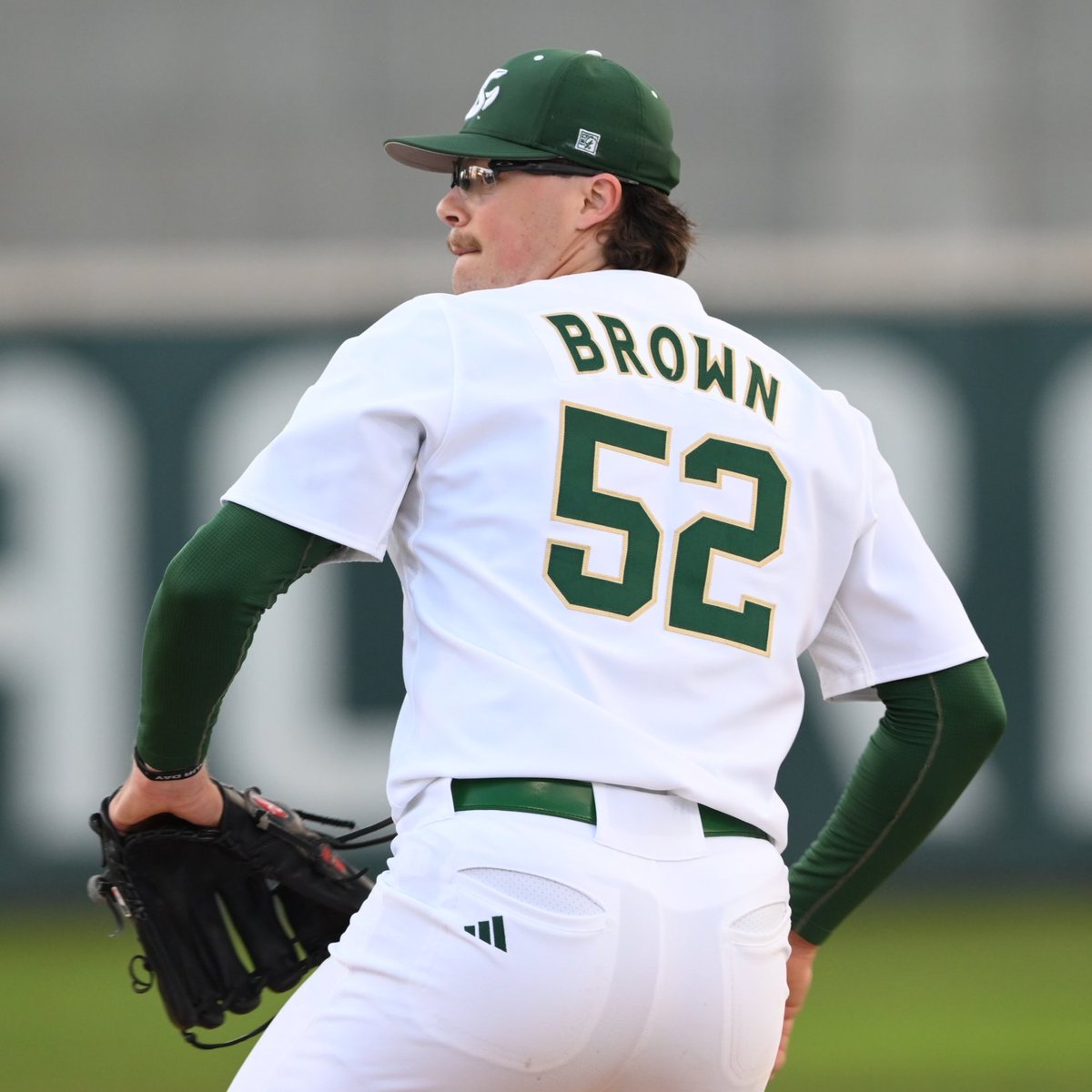 𝙁𝙄𝙉𝘼𝙇 𝙎𝘾𝙊𝙍𝙀
Sacramento State 19, San Francisco 11
⚾️ Christiansen: 3-5, 3R, HR, 3RBI
⚾️ Smith: 2-5, GS, 5 RBI
⚾️ Poturnak &amp; Masciangelo: 3H each &amp; 3RBI
⚾️ Perez: 2 hits, HR, RBI
⚾️ Kligman: 2 RBI
⚾️ Brown: 3.1IP-1H-1R-0BB-8K (career high)
#StingersUp <a href="/WACsports/">The Western Athletic Conference</a>