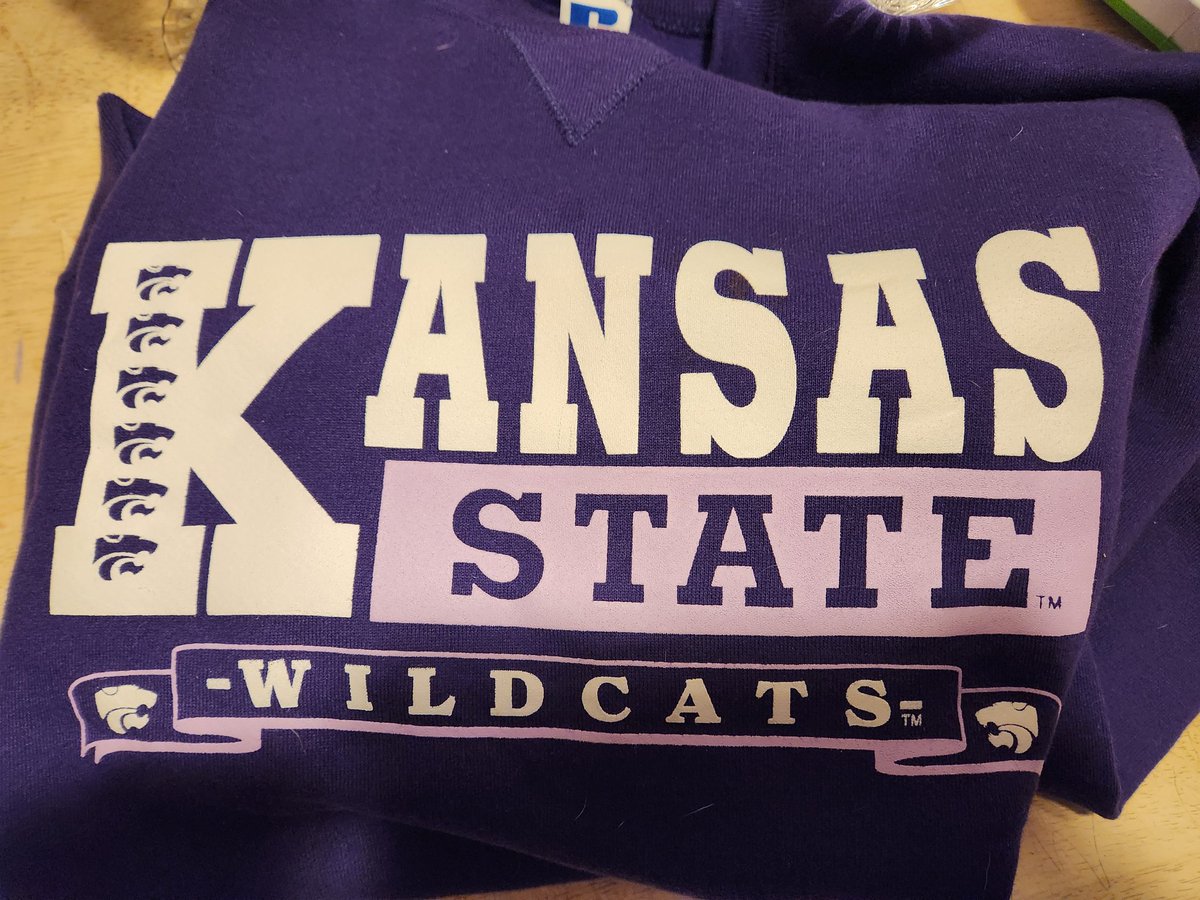 Late 90's Union Bookstore fit. 💜