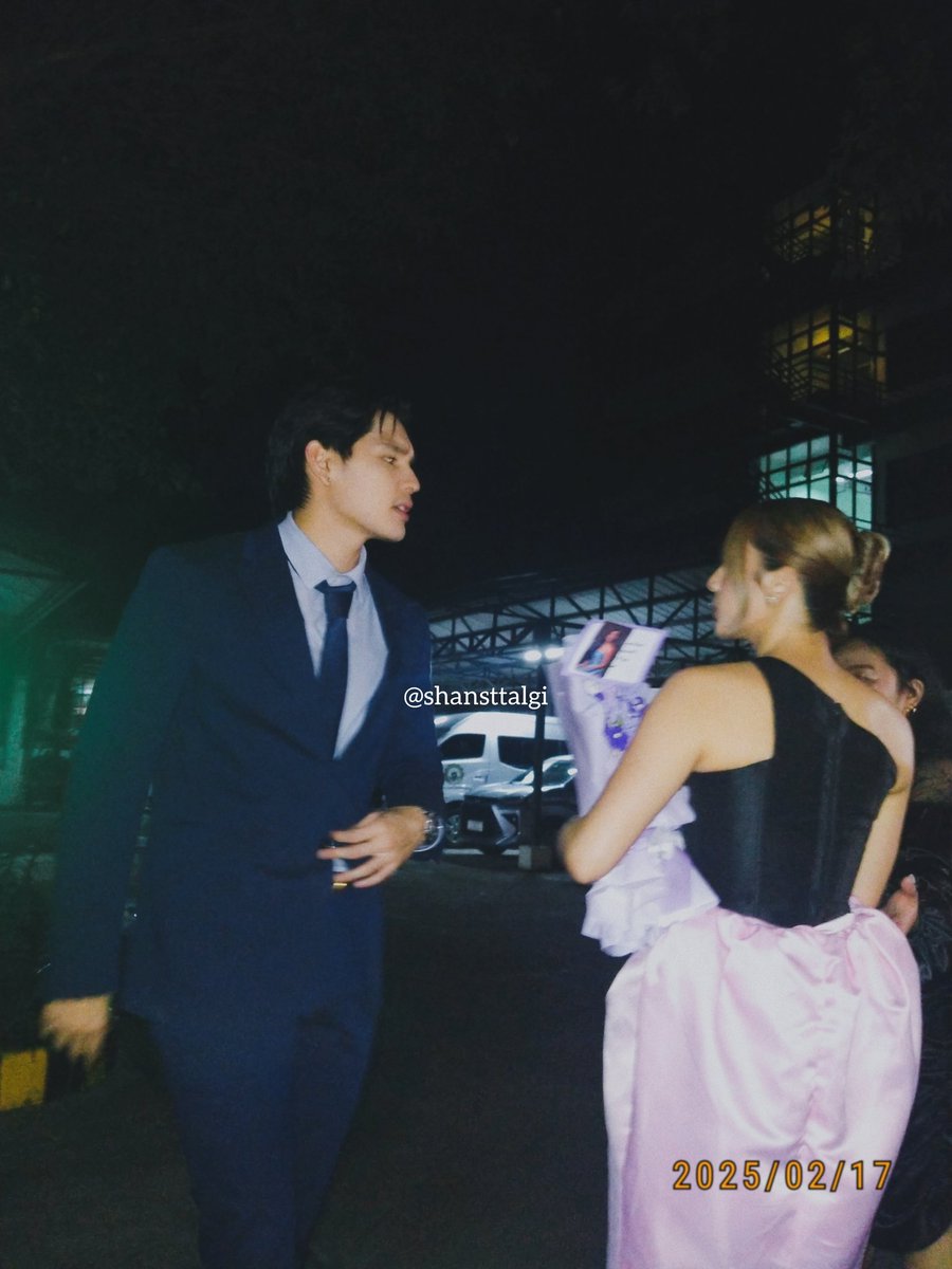 ttalgireads's tweet photo. makikita mo sa imagine mo, wow ang taas ko na ganon. makikita mo sa imagine mo, sakses ka e! bigla kang sumakses e! pero step by da step pala bago ka sumakses. pero nong na-imagine mo, bigla kang sumakses. Congrats HyGab!

AWARD WINNING CITW

#BestActressHyacinth | #BestActorGab https://t.co/6V0Vy5yYVd