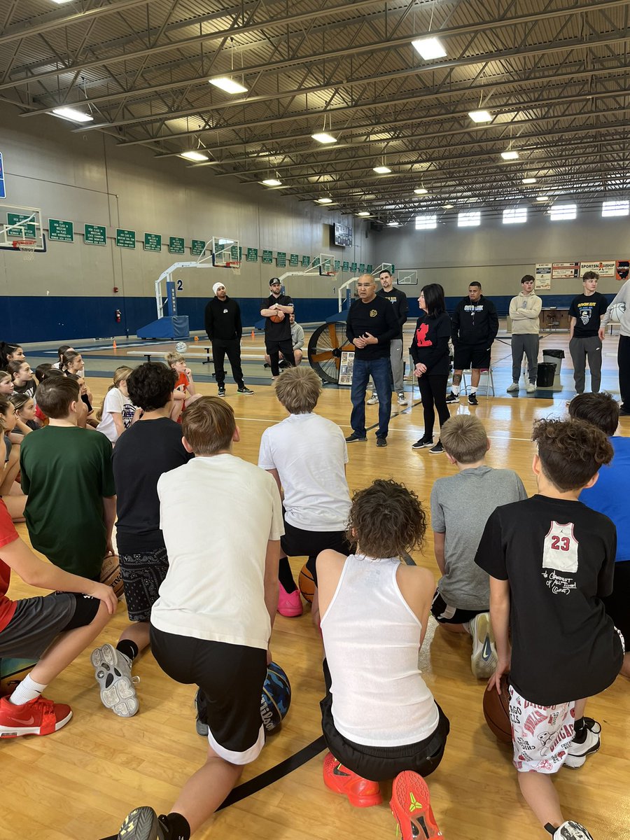 OutworkElite's tweet photo. Outwork X Garrett Ramos Foundation Presidents’ Day Camp!

Special thanks to his parents Ed and Jeannie for sharing a few inspiring words before each session. It set the tone and the kids took it from there. Great day of hoops, in honor of a great man. 💪
#outworkfam https://t.co/b4qI5nV3rv