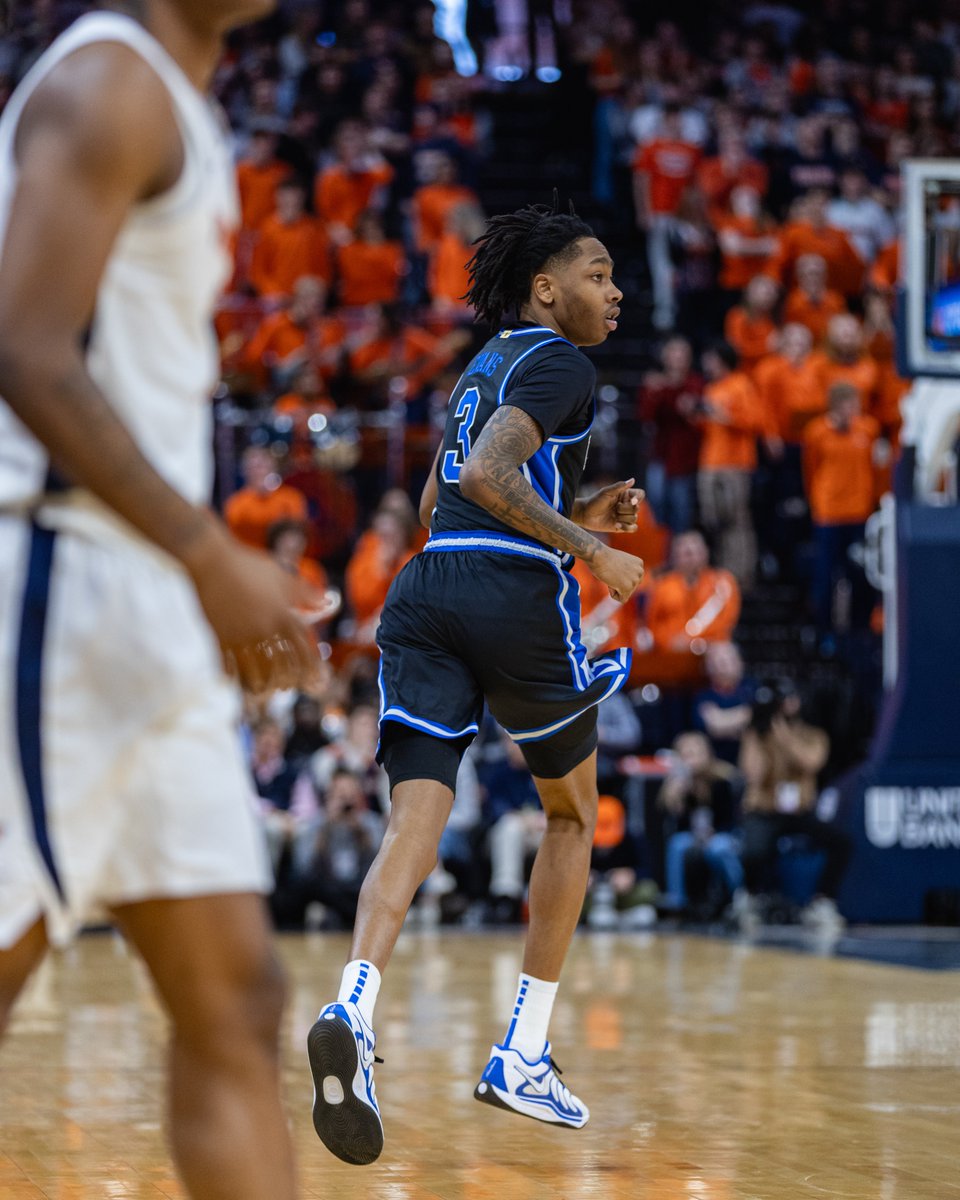 SLIM TONIGHT:

12 POINTS IN 12 MINUTES
4-4 from deep 

🔥🔥🔥🔥