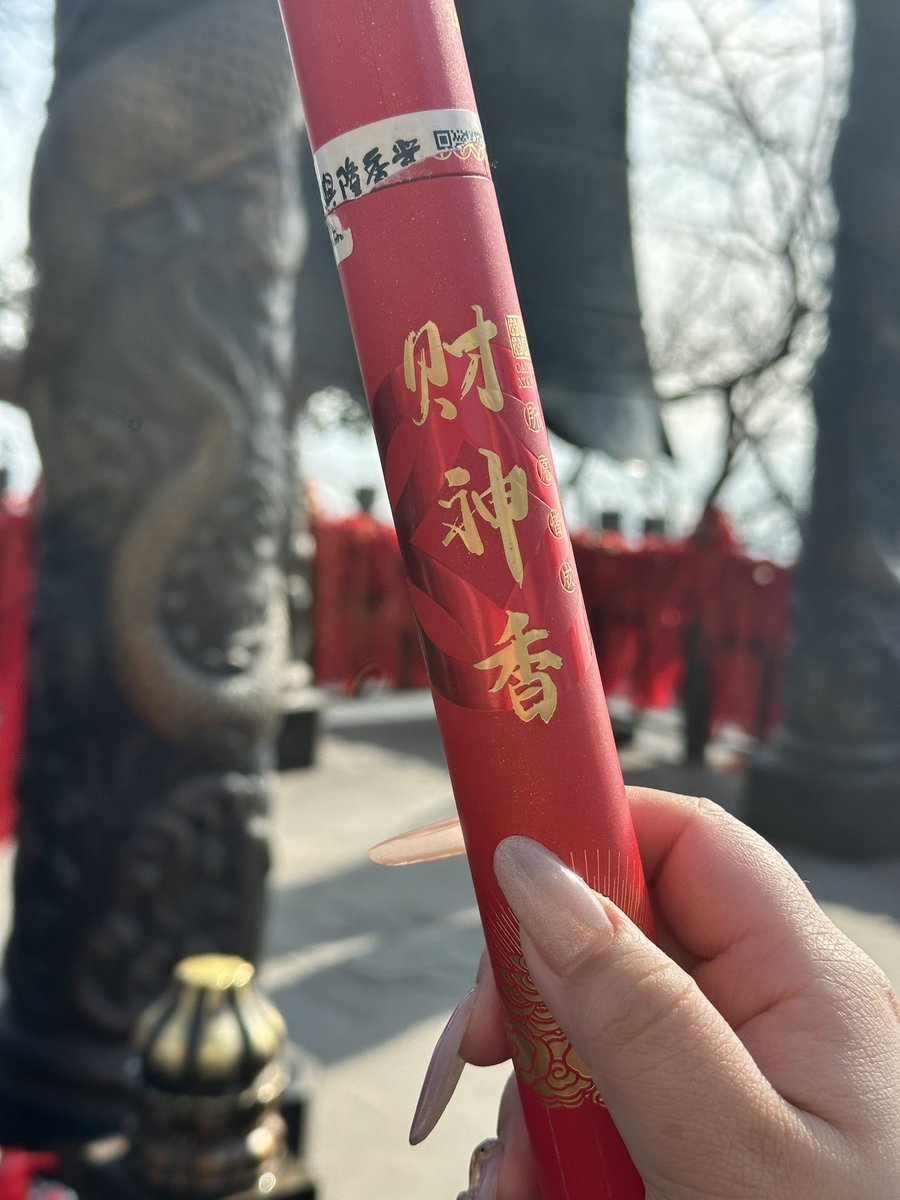 Fabchaibao's tweet photo. 🙏🙏🙏🙏 https://t.co/ACA9StjE9e