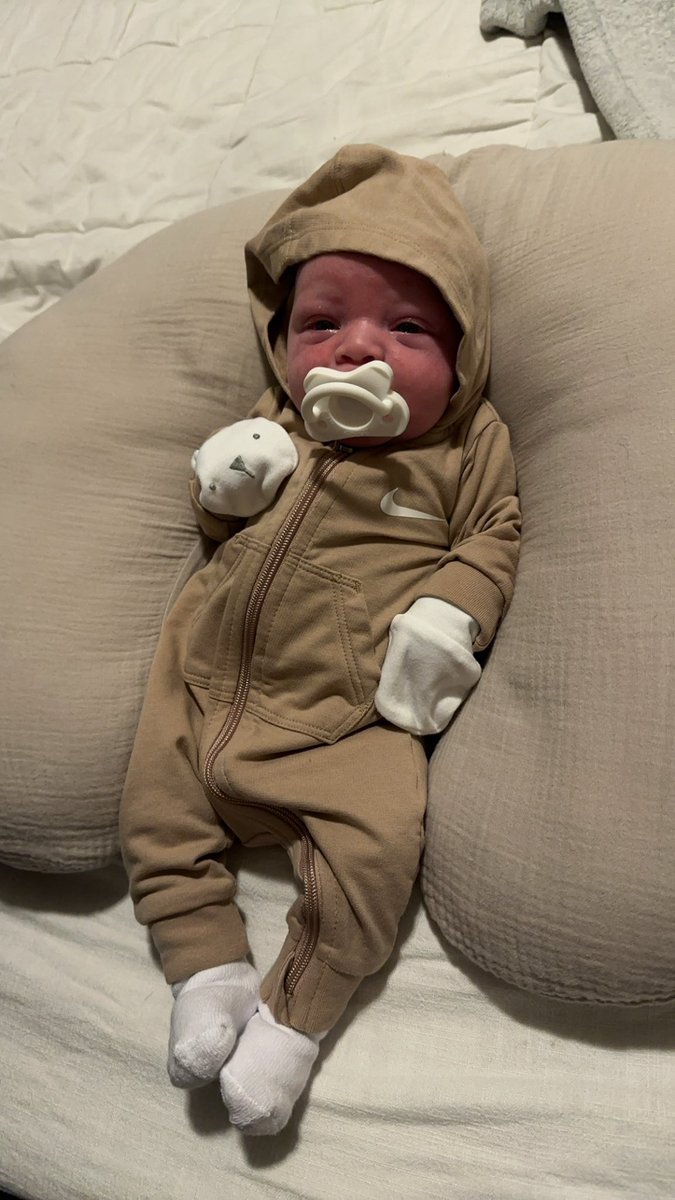 I love his whole life 😫😫