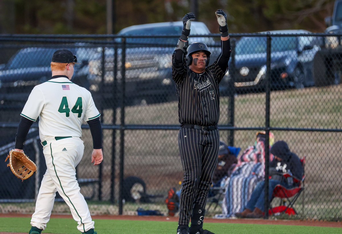 Congratulations to our Varsity Baseball team on their huge win against Sylvania this afternoon!!  17-5 was the final score! Blake Griggs hit another HOME RUN in the 3rd inning! Pitchers for tonight’s game were Kyle Caminiti and Jayden Jackson!