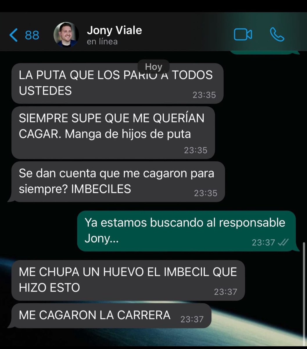 AdrianLaRioja's tweet photo. Se enojó @JonatanViale 

“Me cagaron la carrera “ https://t.co/BmynXAMUoW