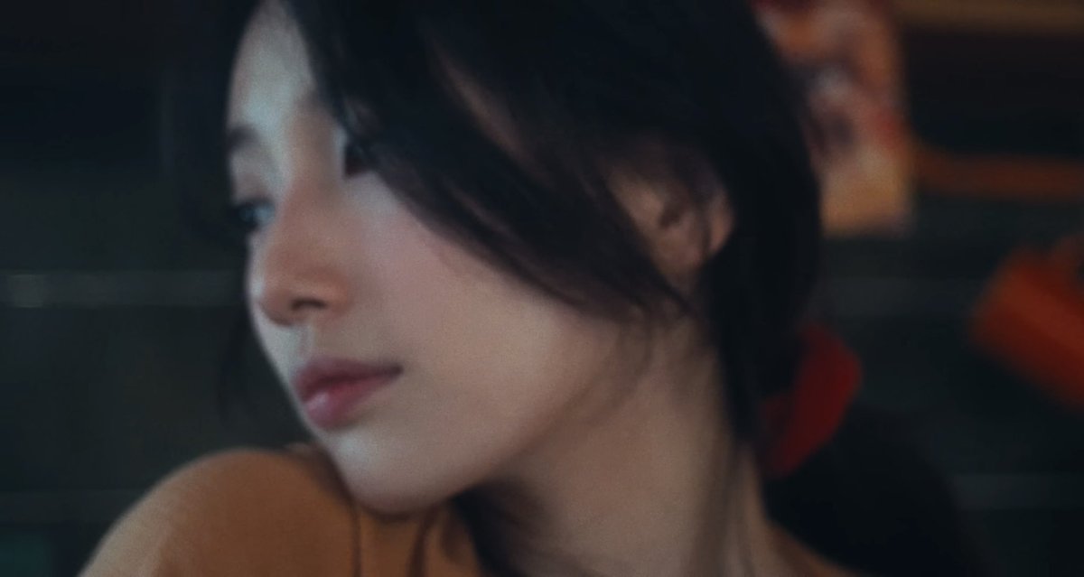 c_at_e's tweet image. 수지언니 무조건 장화홍련 같은 미감 쩌는데 서늘한 영화 찍으셔야해요