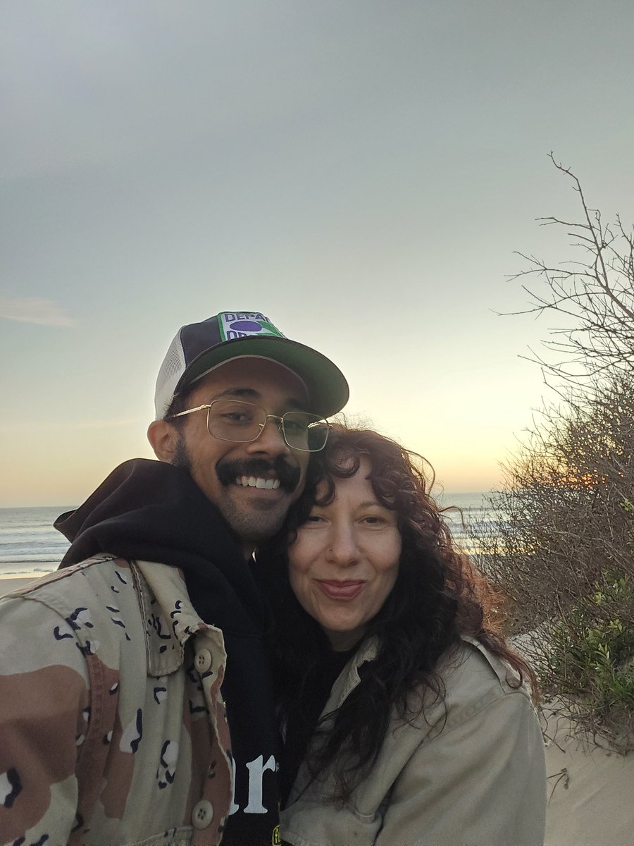 mullymullss's tweet photo. little holiday weekend hike https://t.co/cGVkAKFmIs
