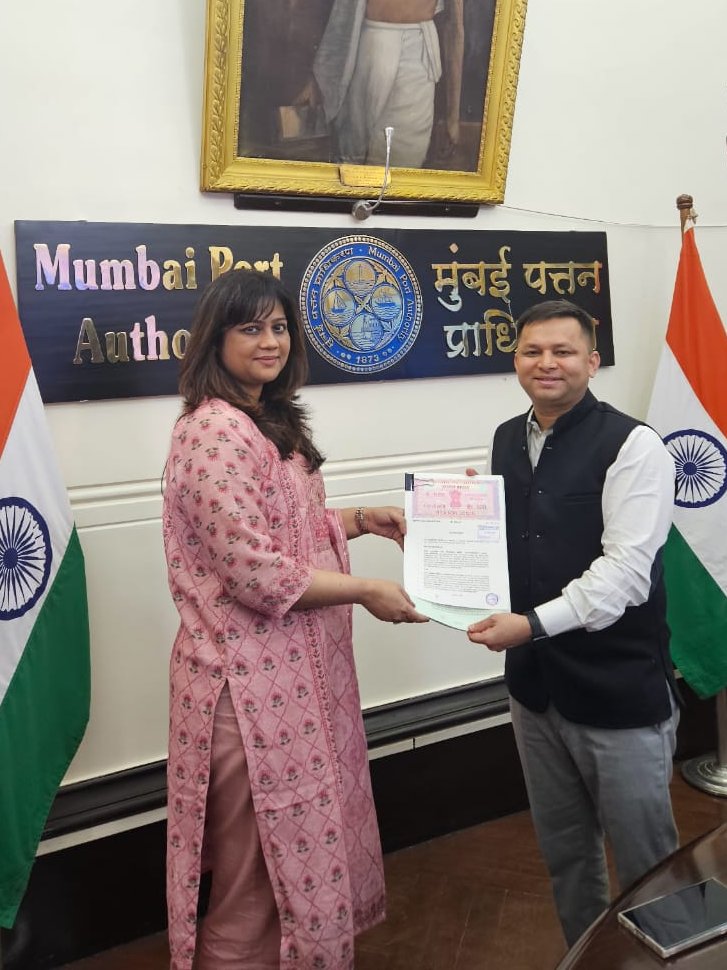 GroupSadhav's tweet photo. Sadhav signs agreements with Mumbai Port for setting up a Floating Dock and with Artson Ltd (A Tata Enterprise) for the construction of a new FDD. https://t.co/cAkT6zfr7H
