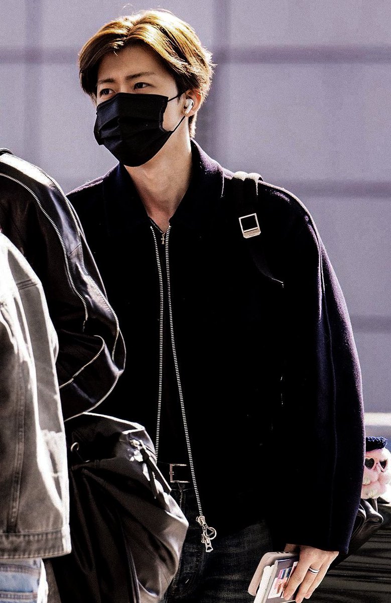 까우 lll tweet media