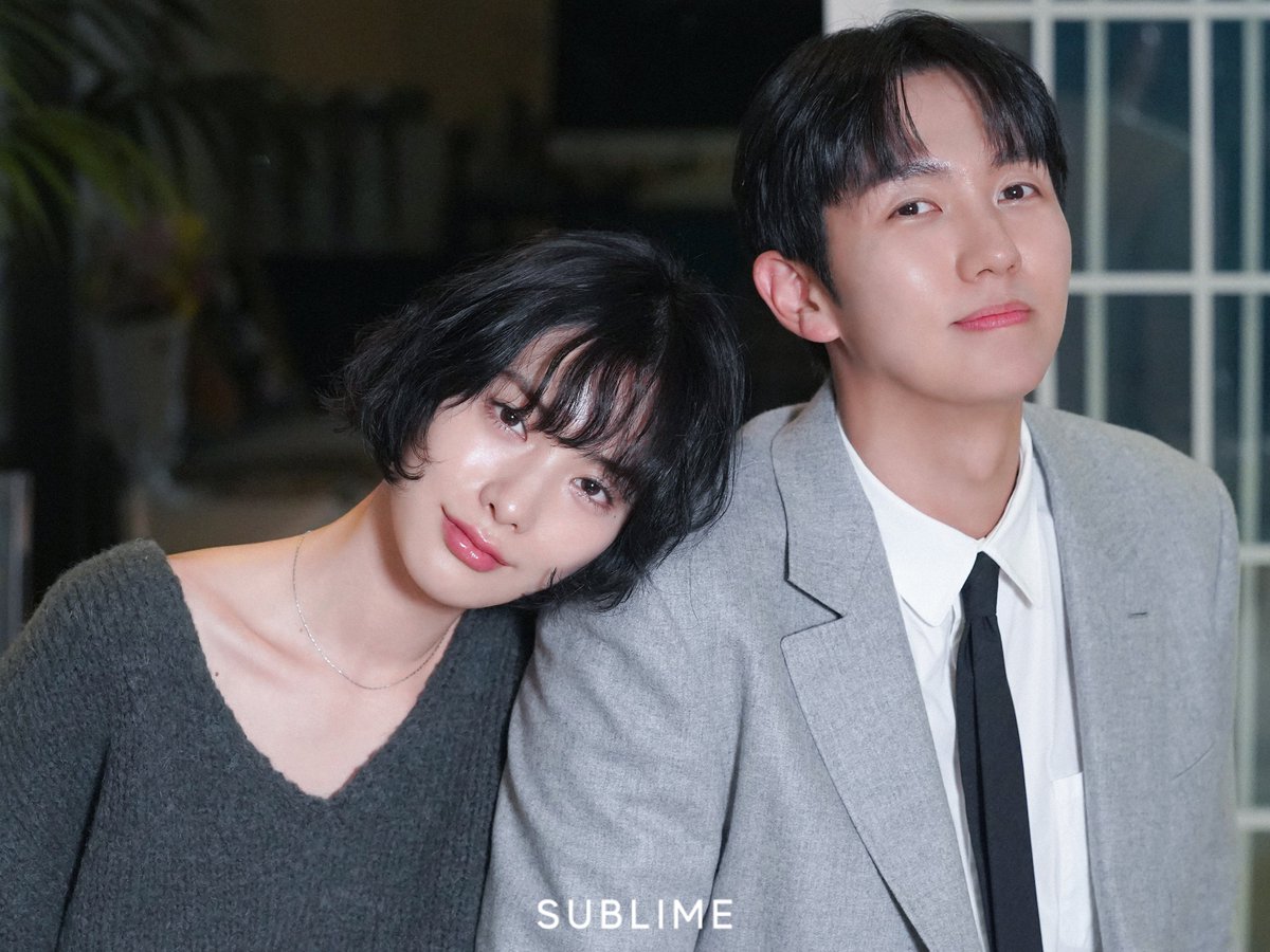 with_SUBLIME's tweet photo. [나나]

본업하는 PRO미에 정신이 혼미-`♥´- but your 헬프미❕
독보적인⚡️RIZZ 음색⚡️으로 가득 채워졌던!¡

나나의 'be there’ 현장 비하인드 공개📸

#나나 #NANA
#SEULONG_NANA #be_there
#써브라임 #SUBLIME https://t.co/jQihtqraVf