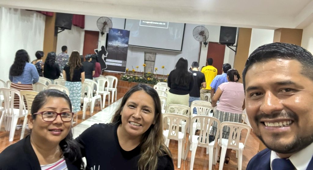 🔰Continuamos con la 2️⃣da noche de #Reencuentro2025 en todo nuestro campo misionero #APCE 🇵🇪, entre momentos de alabanzas y consagración a Dios en cada centro de predicación.🙏🏻
✨️¡Que el Señor guíe cada palabra de nuestros líderes y transforme muchas vidas! 🙌 #RID