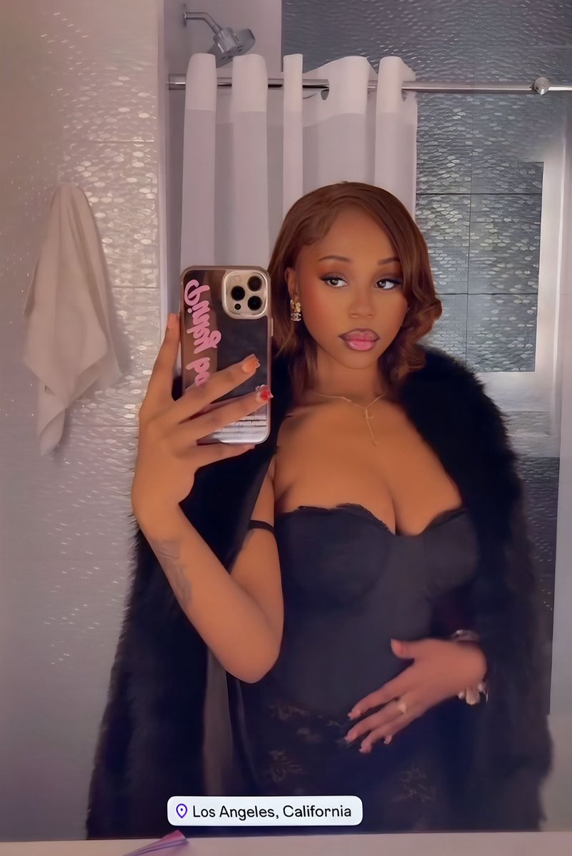 KeliaReign's tweet image. V Day flicks❤️‍🔥