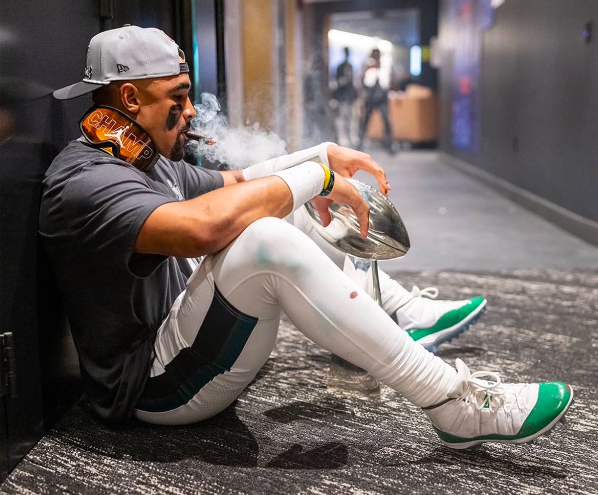 Elmoprods's tweet image. They told me he wasn’t a good enough passer.
They told me he couldn’t read defenses.
They told me he wasn’t a winner.
They told me he got benched in college for a reason.
They told me he would never start in the NFL.
They kept moving the goalposts.
#WORLDCHAMPION #BREEDOF1