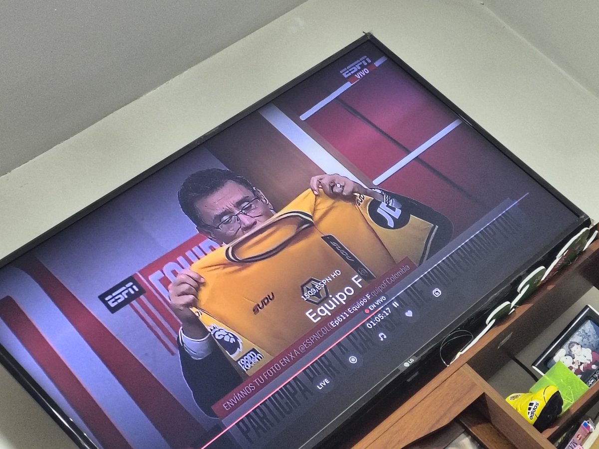 fer_yances13's tweet photo. @ESPNColombia #ESPNEquipoFColombia quiero la camiseta del equipo de Yerson Mosquera porfiiiii 🇨🇴❤️ https://t.co/00ZkkAvfOG
