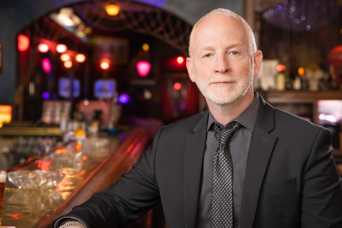 AndyKoehn's tweet image. 30 years at Koehn &amp;amp; Koehn Jewelers taught me one thing:

We've made diamond buying way harder than it needs to be.

That's about to change.

#BuyLikeAGuy #DiamondTruth