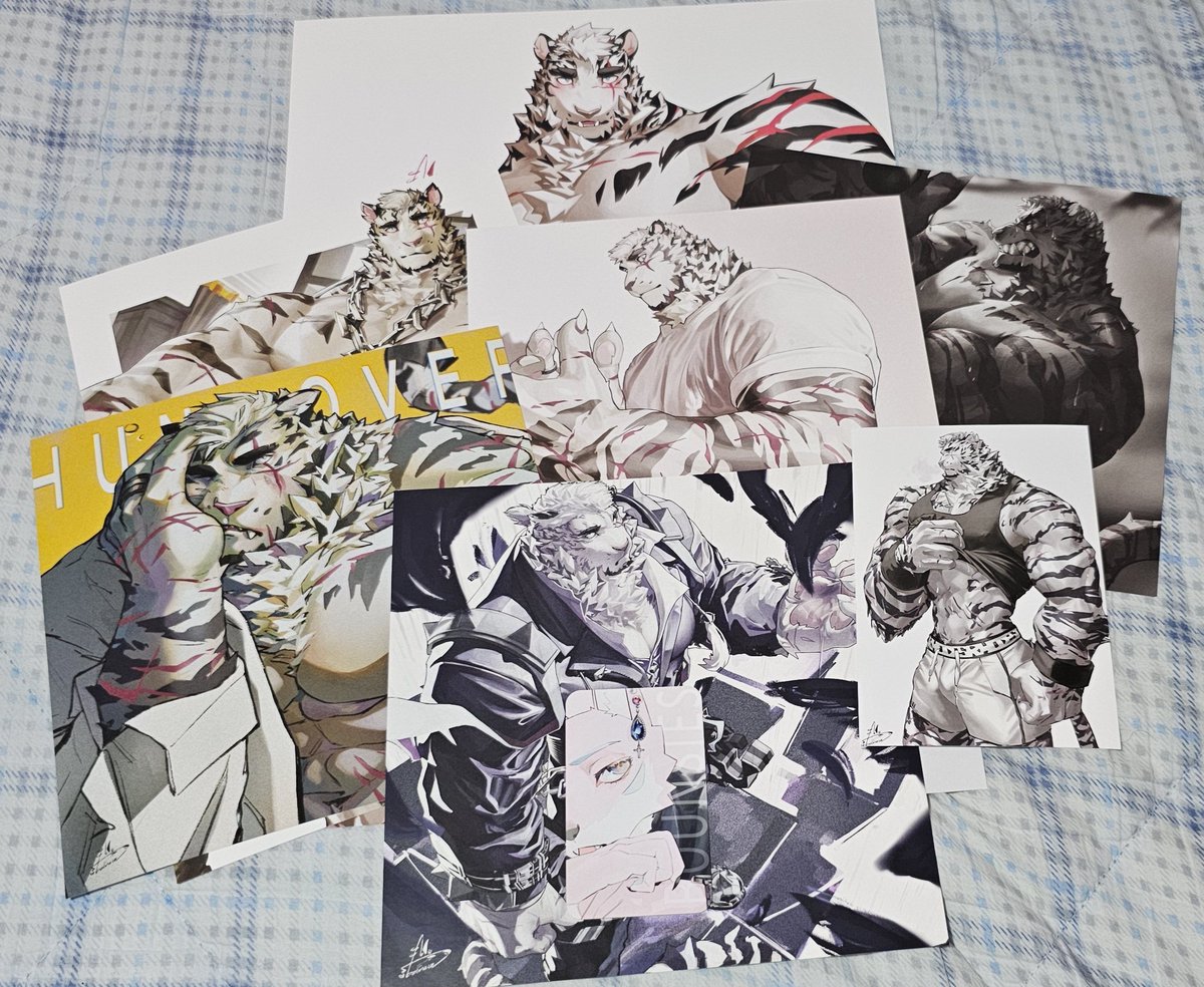 They arrived ^_^ 
Would've bought the last art but restricted 

Thank you <a href="/bounsies/">bounsies 💕</a>