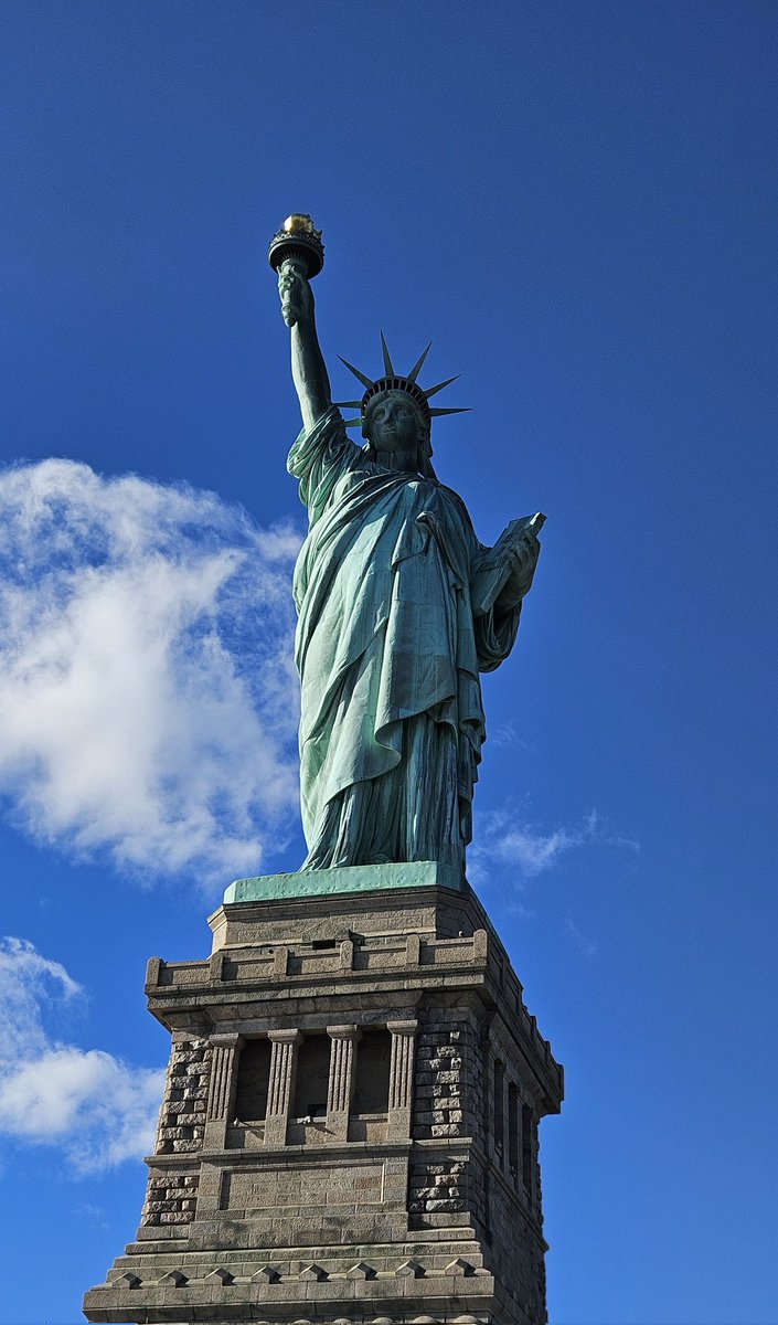 GeographyTGAK's tweet photo. Next up, Liberty Island! 🗽 https://t.co/iRHZeOxZeo
