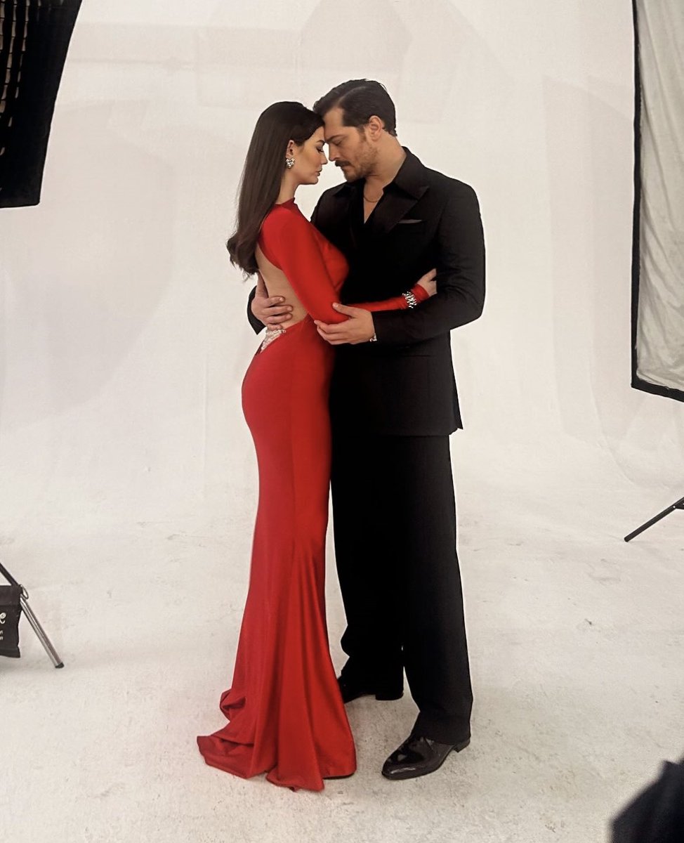 #ÇağatayUlusoy &amp; #DemetÖzdemir 😍
 #EşrefRüya