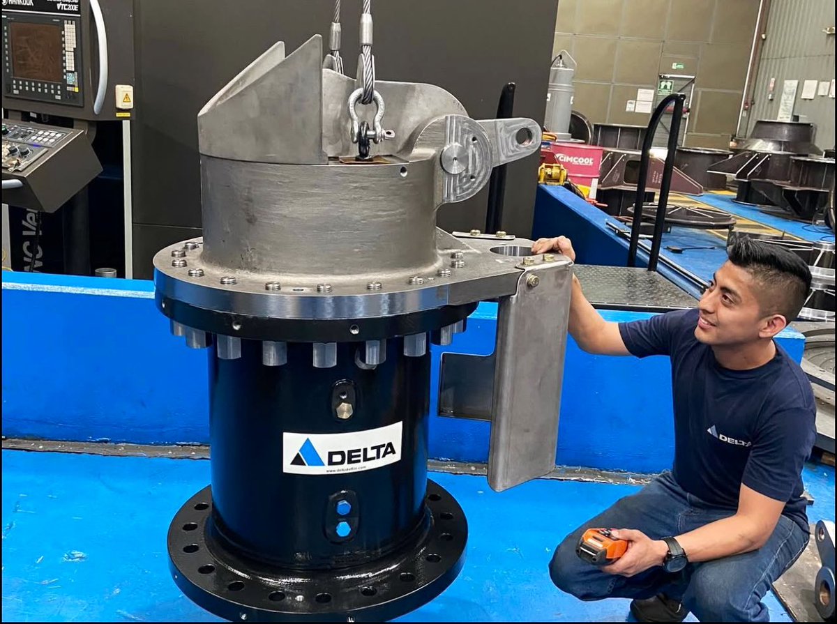 DELTA DELFINI. Inyectores de turbina optimizados para operar con Rodetes Pelton, diseñados y fabricados por DELTA Delfini.  Cada inyector de turbina suministra cerca de 3.35 MW.  CH Ocaña, Cañar.  Ingeniería ecuatoriana al servicio del país. #EfficiencyByDesign