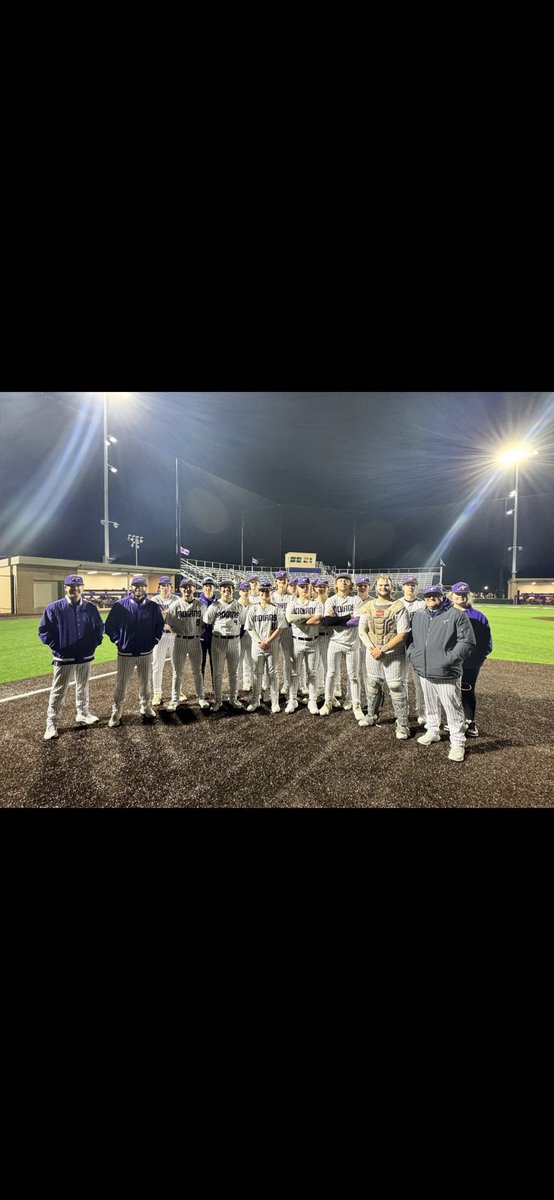 Extremely proud of our kids tonight. The Indians the win against a solid Glen Rose team 2-1. Colten Burnett with win on the mound 7IP with 12k’s. Wyatt Bohanon 1-3 with a 2 rbi single in the first. Great way to open up the new stadium!