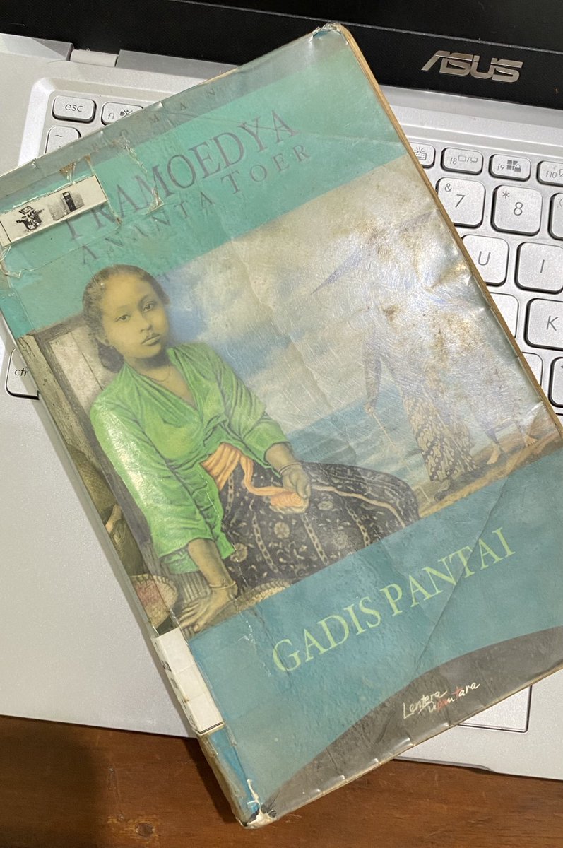 pinjam di perpus kampus🤩