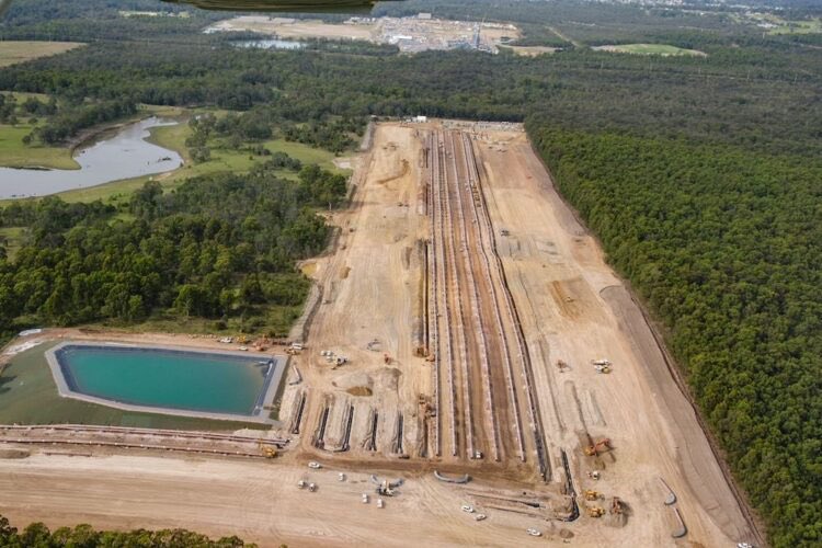 peterjameswills's tweet image. Pipeline being buried for Kurri Kurri gas power plant with massive price blowout for the project &amp;amp; operators.

Images are horrific for landholders of the proposed Hunter Gas pipeline to comprehend.

Is the the future of the #liverpoolplains &amp;amp; #narrabrigas

reneweconomy.com.au/remarkable-pho…