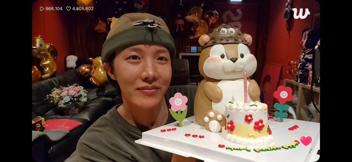 sonyewjin's tweet photo. te amo pra sempre feliz aniversário https://t.co/W4HTplCexQ
