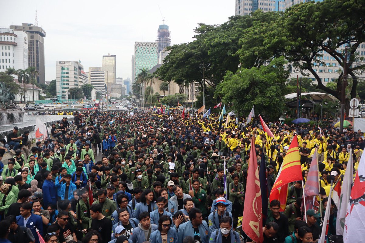 UI Bergerak #ResetIndonesia!🍉 tweet media