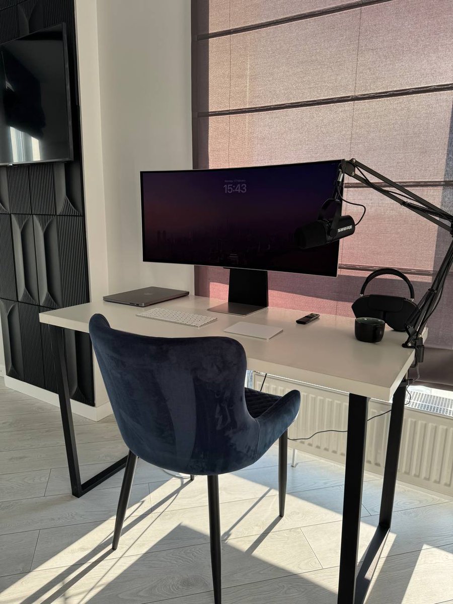 jussy_world's tweet image. Gm 🫡

Someone asked me how my workspace looks, so here it is.