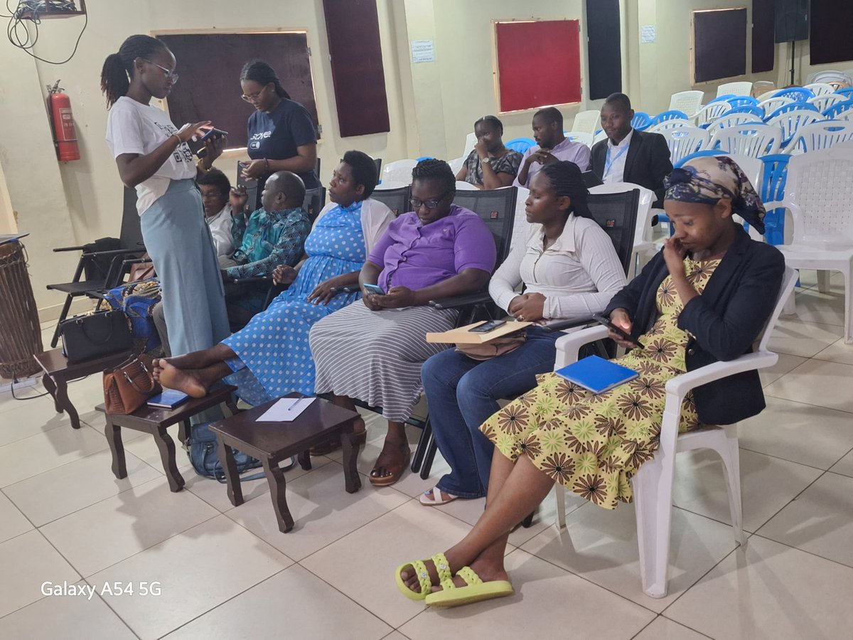 World Relief Rwanda (@wrrrwanda) on Twitter photo Through the Savings For Life program, we trained 7 dedicated volunteers to support 10 Digital Saving Groups with 250 members in <a href="/kacyiru_sector/">Kacyiru Sector</a> , <a href="/GasaboDistrict/">Gasabo District</a>. Together, we're fostering a strong savings culture for economic empowerment! 💰 Through the Savings For Life program, we trained 7 dedicated volunteers to support 10 Digital Saving Groups with 250 members in <a href="/kacyiru_sector/">Kacyiru Sector</a> , <a href="/GasaboDistrict/">Gasabo District</a>. Together, we're fostering a strong savings culture for economic empowerment! 💰