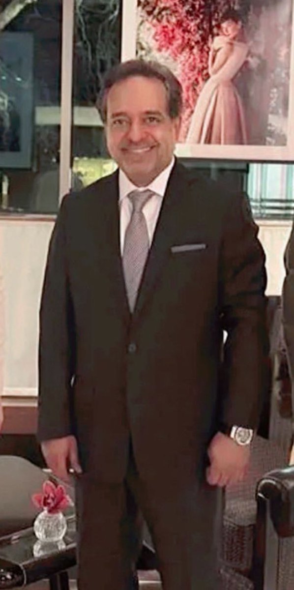 أحدث ظهور لـ #راشد_الماجد بالأمس في لندن ❤️