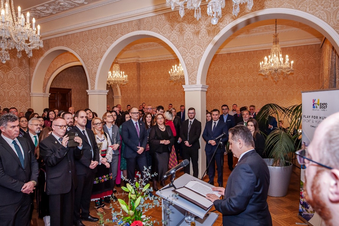 SRBinCzech's tweet photo. 🇨🇿 V srdci Prahy, s hrdostí, Srbsko oslavilo svůj nejvýznamnější státní svátek, #Sretenje. Den státnosti není jen dnem vzpomínek, ale dnem suverenity, síly a národní jednoty.
🇷🇸 #Srbsko a Česko nadále prohlubují vztahy, otevírají nové možnosti spolupráce a chrání staleté přátelství, které je spojuje! 🇨🇿
#Srbsko 🇷🇸 🤝🇨🇿 #Češka
У срцу Прага 🇨🇿, са поносом, Србија је обележила свој најважнији државни празник, #Сретење.
Дан државности није само дан сећања, већ дан суверенитета, снаге и националног јединства.
🇷🇸 Србија и #Чешка настављају да продубљују односе, отварају нове могућности за сарадњу и чувају вишевековно пријатељство које их повезује!