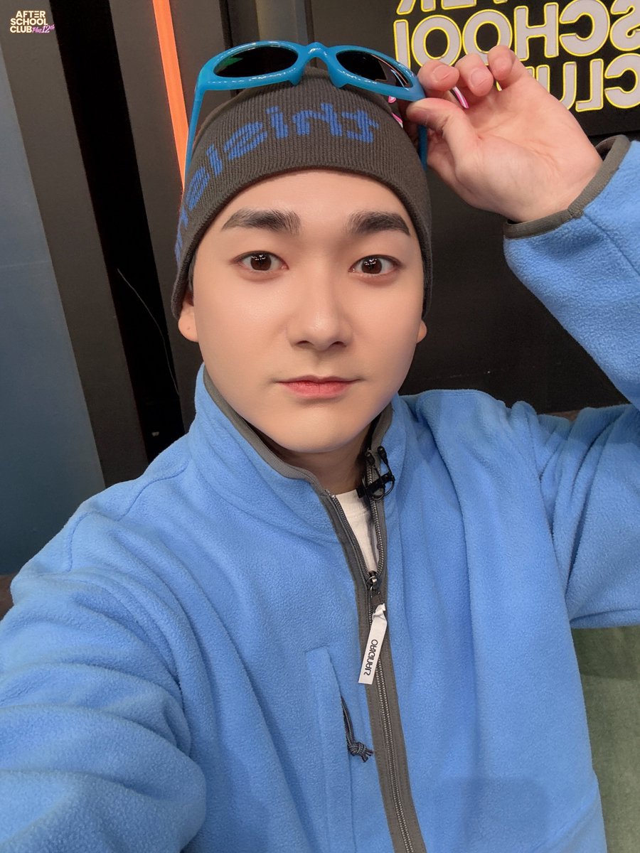 arirang_ASC's tweet photo. [MC]

❄️겨울이 가는 게 아쉽지 않은 이유는
짱엠씨즈와 맞이할 🌸봄이 기다리고 있기 때문🤍
그럼 우리는 다음 주에 만나요✨️
 
@realaaronkwak @CRAVITYstarship https://t.co/DsatMpmJWq