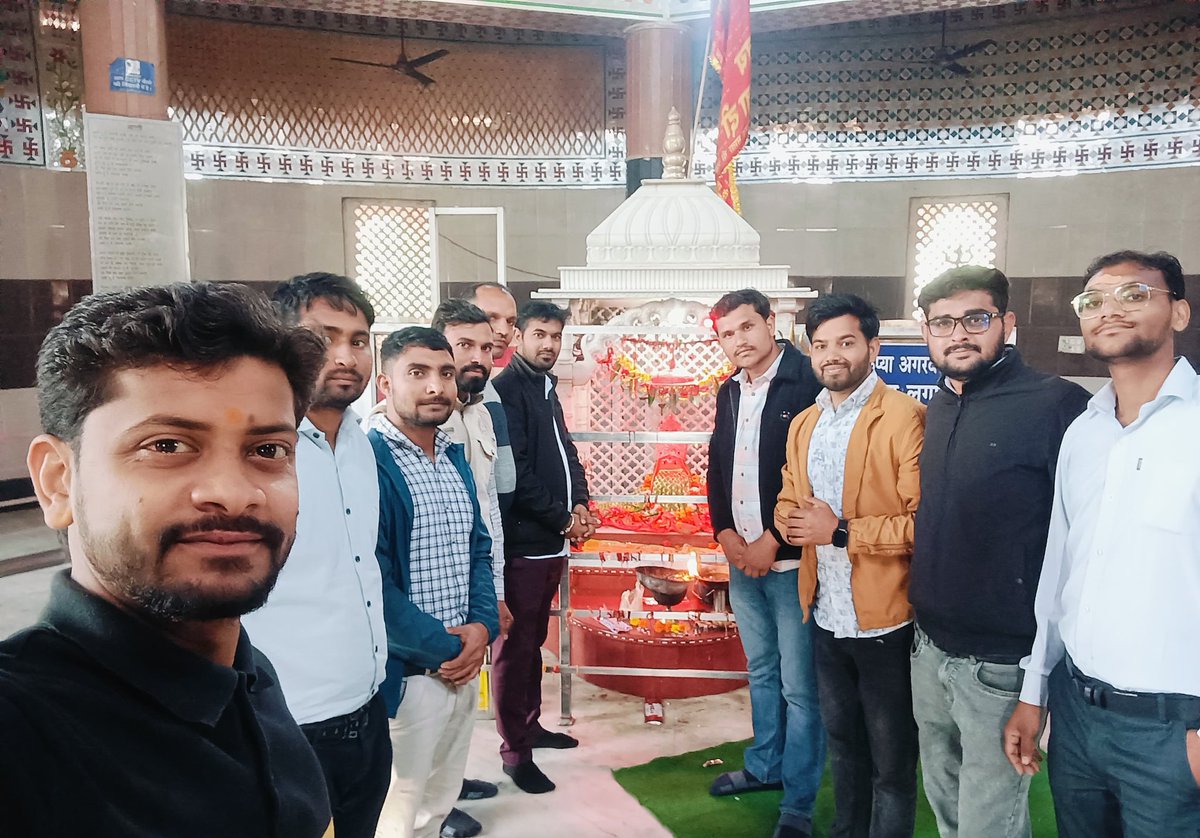 Girishsaini83's tweet image. बानसूर स्थित कालका माता मंदिर परिसर में Accountant साथियों के साथ सुकून के पल ❤️😍 @sonu809479yadav @toshendra565551 
#JRA