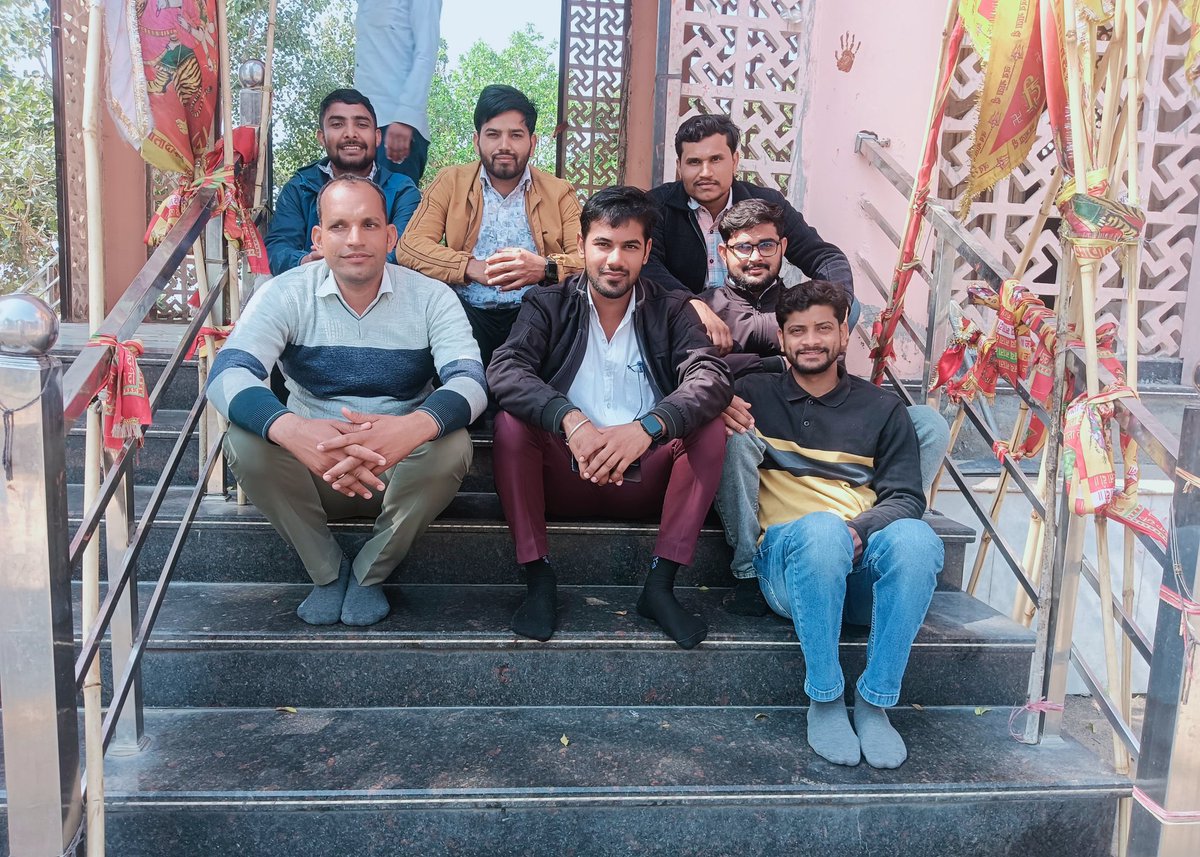 Girishsaini83's tweet image. बानसूर स्थित कालका माता मंदिर परिसर में Accountant साथियों के साथ सुकून के पल ❤️😍 @sonu809479yadav @toshendra565551 
#JRA