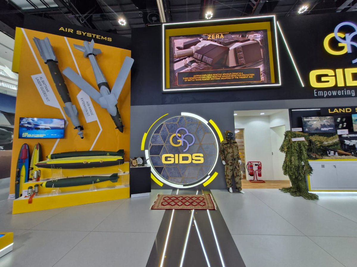 Defence_IDA's tweet image. Global Industrial &amp;amp; Defence Solutions (GIDS) is showcasing its cutting-edge defense technologies at IDEX 2025 in Abu Dhabi. Stay tuned for the latest innovations in unmanned systems, precision-guided munitions, and advanced defense solutions. #IDEX2025 #GIDS #Pakistan