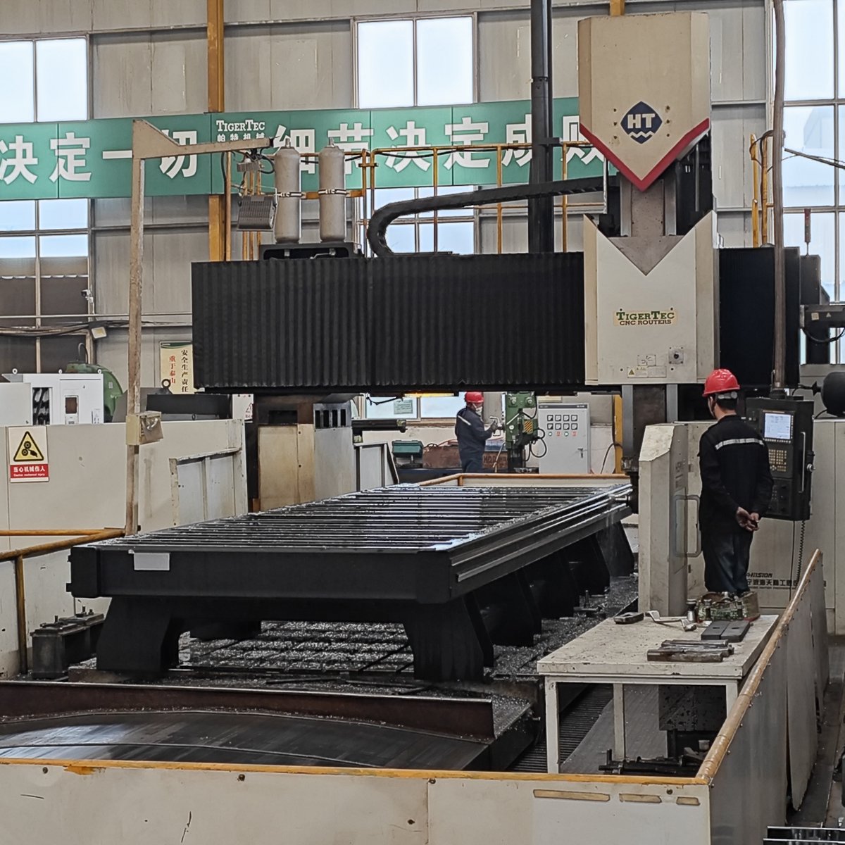 CncHaby31006's tweet image. TigerTec factory has its own bed processing workshop, the quality is guaranteed, the precision and service are under control, and the price is competitive. There is no need to worry about the quality of our products.
Contact: haby@tigerteccnc.com.cn
#CNCROUTER #cncroutermachine