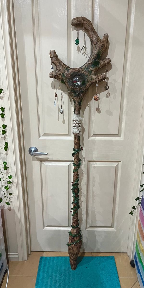 AudieoUpdates's tweet photo. DEVELOPING: AudieoVisual has located an ancient woodland staff of unknown power into his possession.

Sources speculate his good buddy XJT was present with him during the scene. https://t.co/NRYPIiWojt