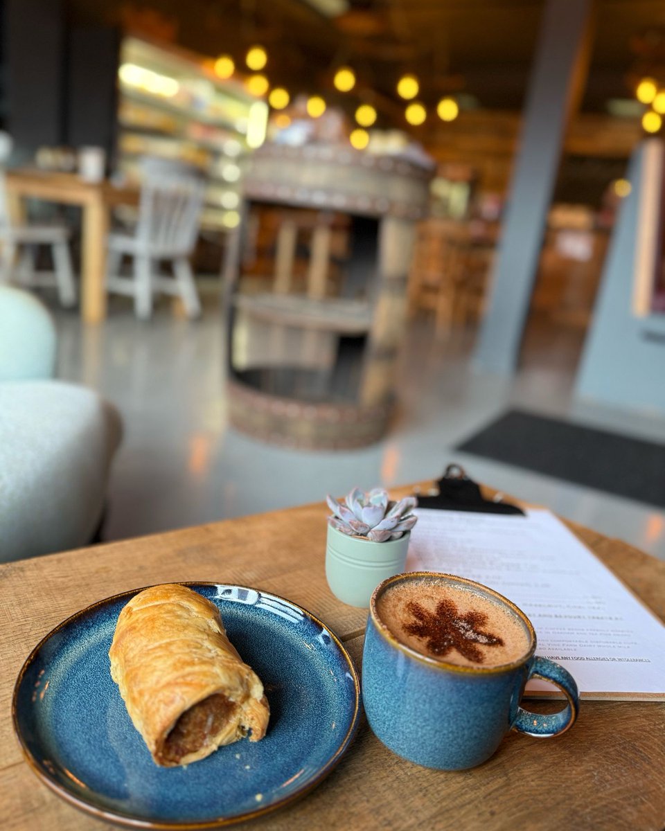 ✨𝐓𝐇𝐄 𝐒𝐌𝐎𝐊𝐄𝐇𝐎𝐔𝐒𝐄 𝐒𝐇𝐎𝐏 𝐈𝐒 𝐁𝐀𝐂𝐊 𝐎𝐏𝐄𝐍 𝐓𝐎 𝗪𝐄𝐋𝐂𝐎𝐌𝐄 𝐘𝐎𝐔 𝐓𝐎𝐃𝐀𝐘 𝟖𝐀𝐌-𝟏𝐏𝐌 ✨⁣⁣⁣
⁣⁣⁣