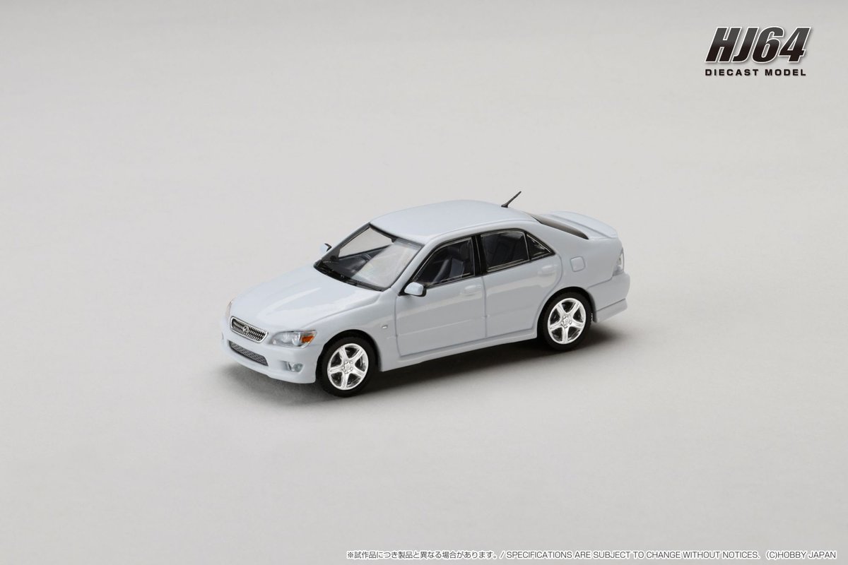 PH_webshop's tweet photo. 【2025年7月以降発売予定】
輸出仕様をモデル化!
クリアケースと台座が付属!!
『1/64 レクサス IS 200 E10 1999 ホワイト/ブルー/イエロー』
ご予約は↓から
https://t.co/Ug71OvMXmU
#HJ64
#LEXUS
#IS200
#ALTEZZA
#アルテッツァ https://t.co/8iPnuhqrR0