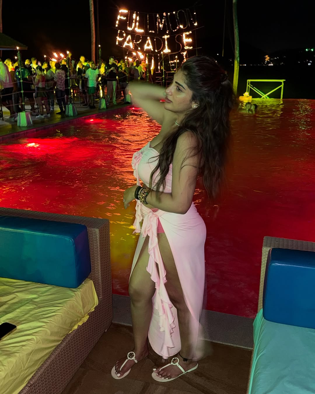 GkDPU5waAAE-xA0?format=jpg&name=large