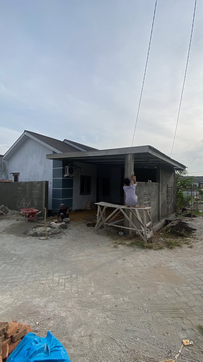 io_ramadhan's tweet photo. Di umur segini udh punya rumah walau KPR udh bisa renov dapur dan teras itu bersyukur banget..
Tetap semangat dan jangan lupa perjuangan belum berakhir 💪💪💪💪
#medan #renov #perumahan #KPRsubsidi https://t.co/tOu2XrzsCS