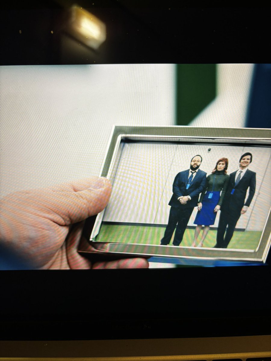 aprt303's tweet image. can we talk about milchicks art skills. made this while ass stop motion in a weekend and skillfully photoshopped irving out of the photo