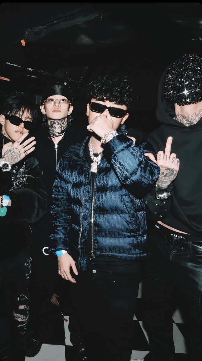 thereancool's tweet image. 