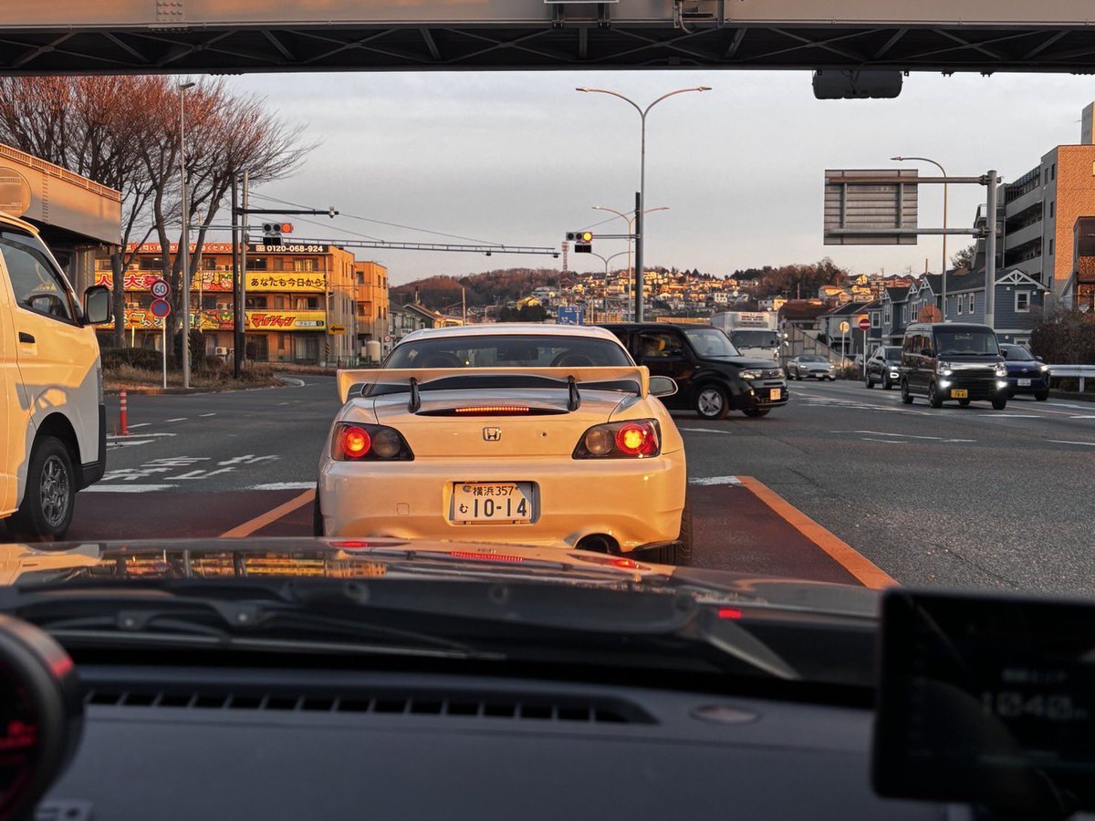 いしげ tweet media