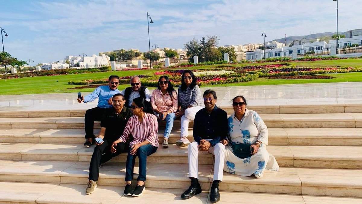 Went to Oman and many of you may have Oman ? Holiday ? What is there to see ? similar thoughts as I went to Oman. 
But I was pleasantly surprised to see the Oasis and how flowers bloom in desert 
And this place provided a cool 7000 feet view and a seashore and a desert oasis.