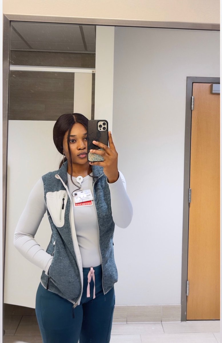 ifuu_md's tweet photo. Igbo girls in healthcare and lifestyle https://t.co/haqJjqgTHI