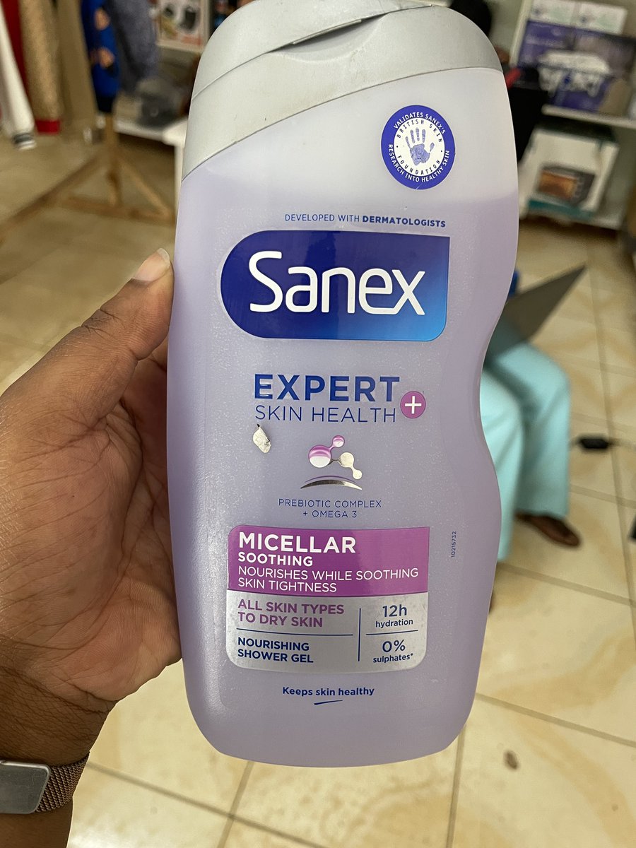 OnlineAlinafe's tweet photo. Shower Gel @ Mk17,500 🔥🔥
#skincare 
#alinafeonlinelimited https://t.co/fGoQ123WOd