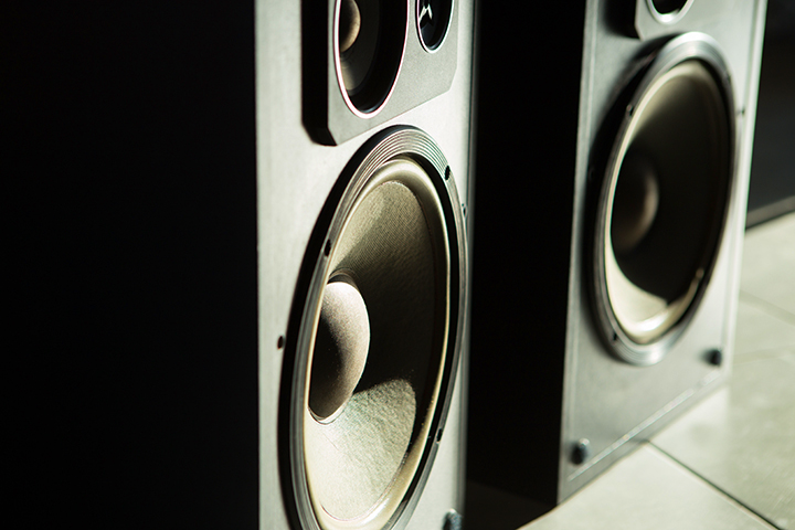 SoundWavesNJ's tweet image. Cheap Speakers = Cheap Experience. Great music isn’t just heard—it’s felt. But with cheap speakers? Sound gets lost, bass turns muddy, and volume alone won’t save it. Would you settle for background noise when you could have an experience?
sound-waves.com/articles/why-c…
#OutdoorAudio