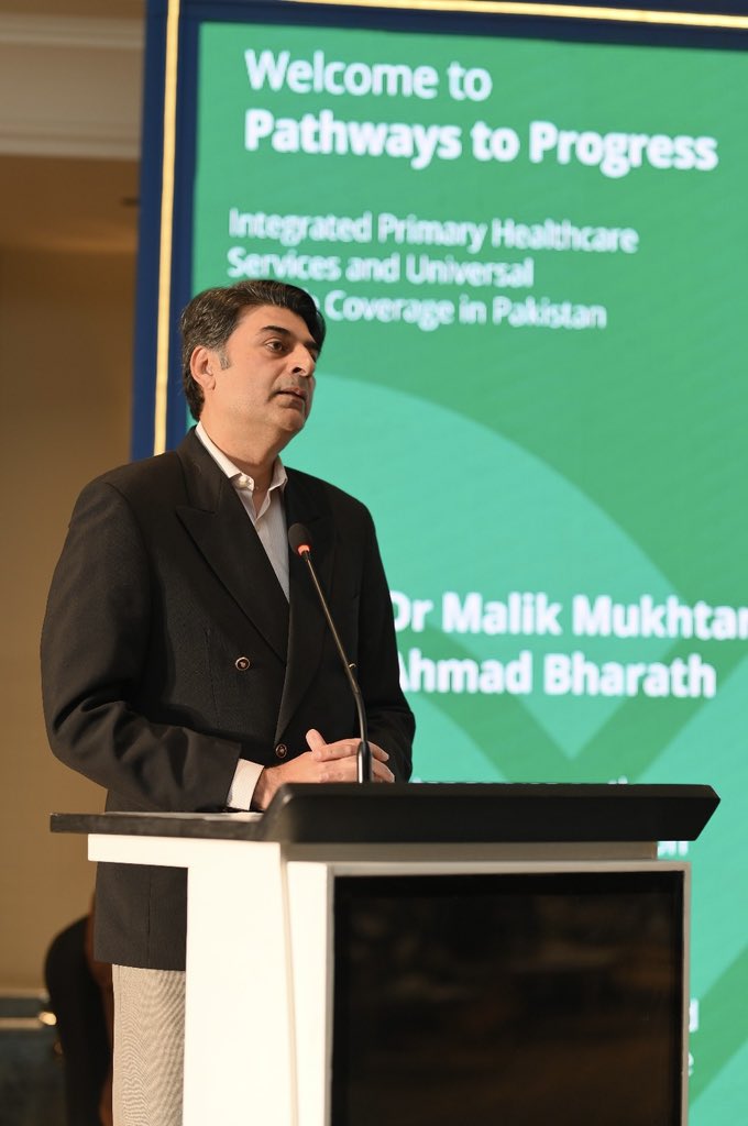 E4HProgramme's tweet image. At the #PathwaysToProgressLearningEvent, Dr. Malik Mukhtar Ahmad Bharath, Coordinator to the Prime Minister on Health, highlighted Pakistan’s progress and challenges in achieving #UHC and the critical need to strengthen #PHC.
